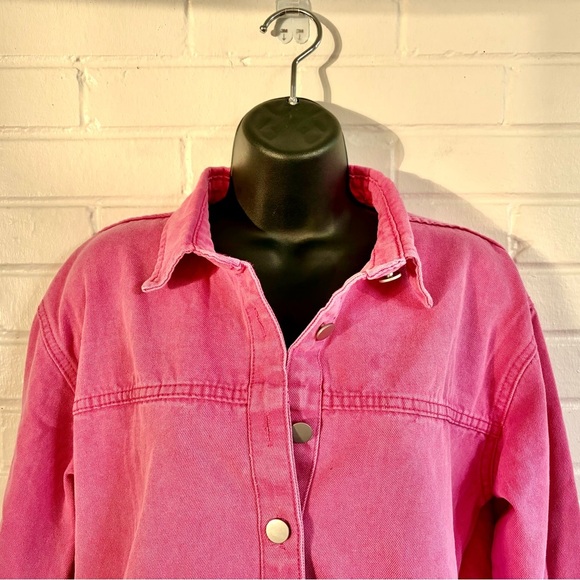 Fantaslook Pink Distressed Denim Jacket/Shacket w/ Frayed Hem, SZ S NWOT - Picture 9 of 13